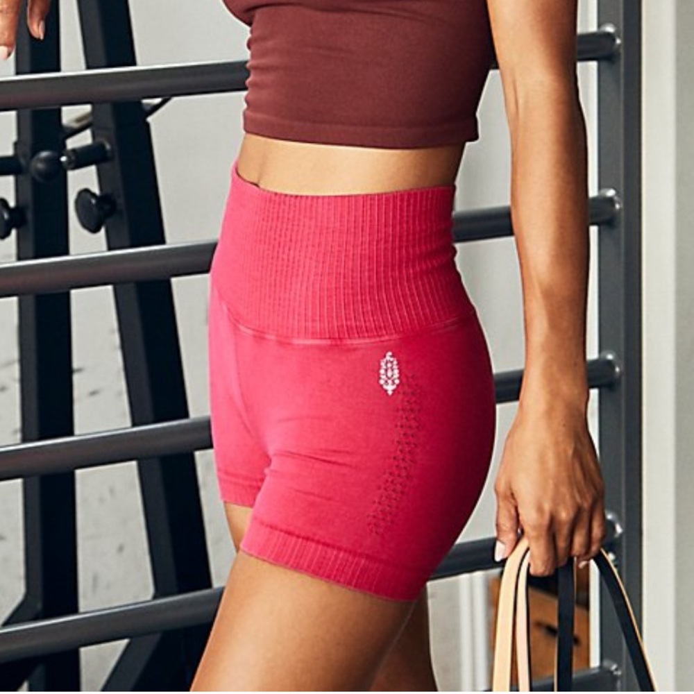 NEW🌺free people good karma running short BIG HALF WAY LOGO - Picture 6 of 17